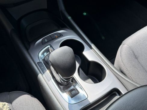 Used 2024 Chevrolet Malibu LS FWD image 16