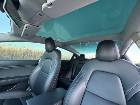 Used 2020 Tesla Model 3 Long Range image 26