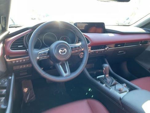 New 2026 MAZDA MAZDA3 Hatchback w/Premium Plus Pkg image 18