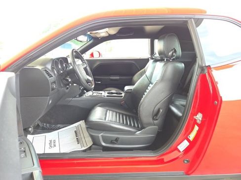 Used 2010 Dodge Challenger R/T image 13