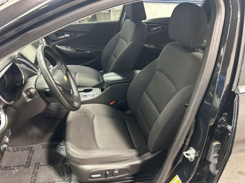 Used 2024 Chevrolet Malibu LT w/ Midnight Edition FWD image 13