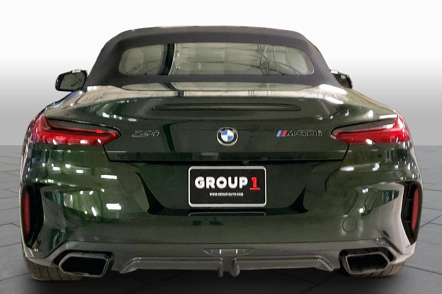 Used 2025 BMW Z4 M40i w/ Edition RWD image 4
