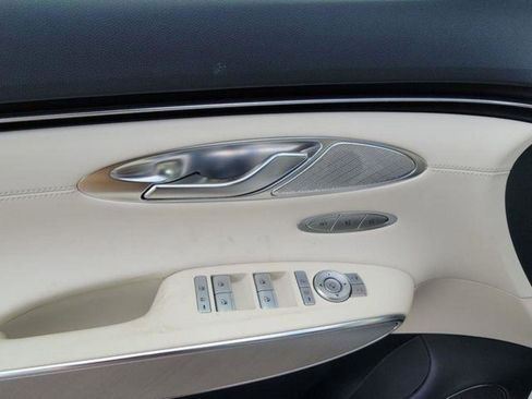 New 2024 Genesis Electrified GV70 Advanced image 8