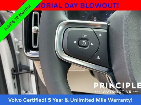 Certified 2023 Volvo XC40 B5 Plus w/ Protection Package Premier AWD/4WD image 22