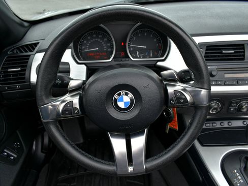 Used 2006 BMW Z4 3.0i image 20
