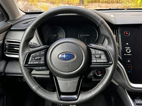 Certified 2025 Subaru Outback Onyx Edition AWD/4WD image 16