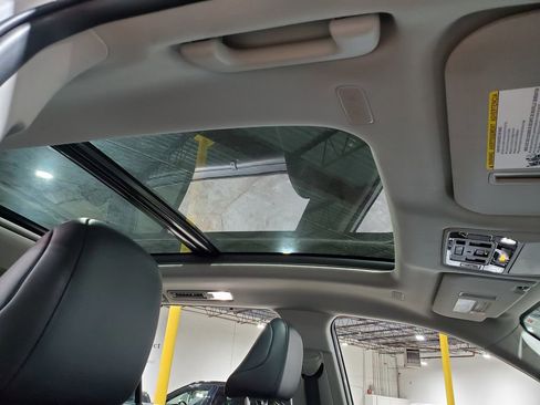 Used 2024 Toyota Grand Highlander XLE image 16