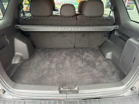 Used 2011 Ford Escape XLT w/ 202A Rapid Spec Order Code image 30