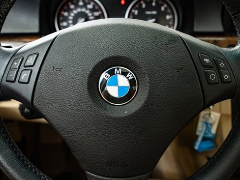 Used 2010 BMW 328i Sedan RWD image 29