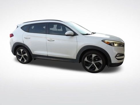 Used 2016 Hyundai Tucson Limited w/ Option Group 03 image 16