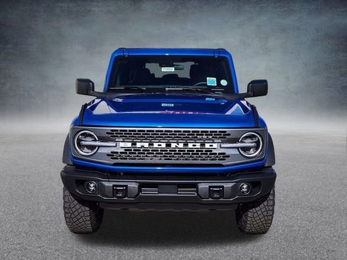 New 2025 Ford Bronco Badlands image 2