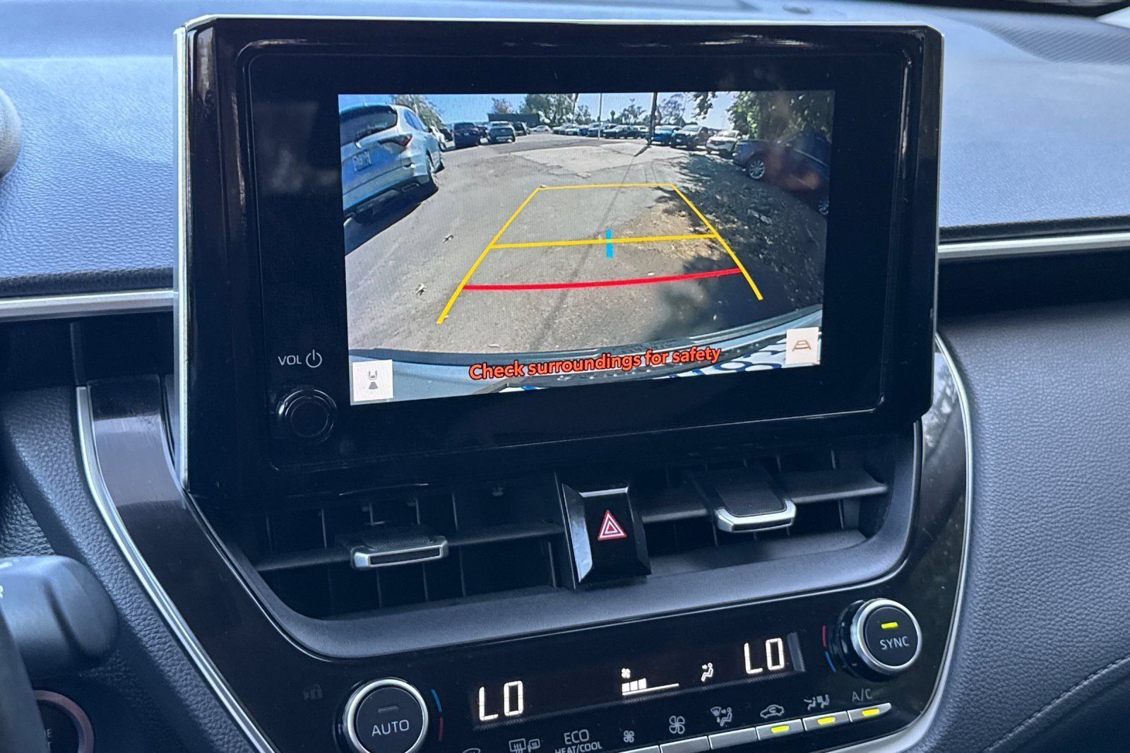 Used 2023 Toyota Corolla Cross XLE w/ Convenience Package FWD image 21