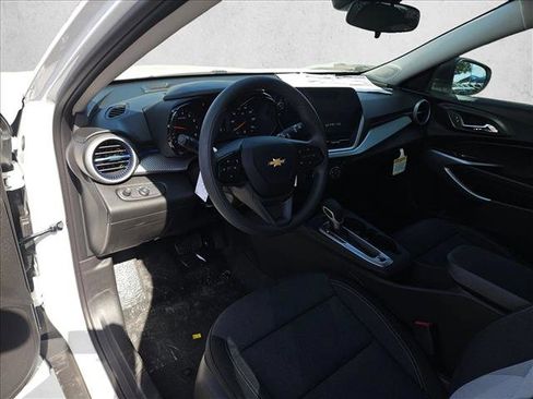 New 2026 Chevrolet Trax LS image 4