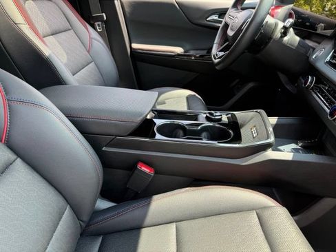 Used 2025 Chevrolet Equinox RS w/ Safety and Technology Package AWD/4WD image 31