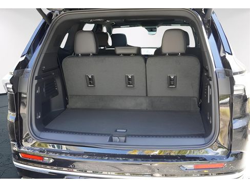 New 2026 Buick Enclave Avenir image 32