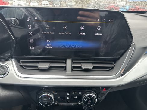 New 2026 Chevrolet Trax LT w/ Driver Confidence Package FWD image 12