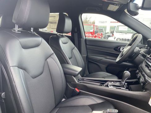 New 2026 Jeep Compass Latitude AWD/4WD image 11