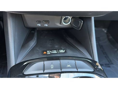 New 2026 Buick Envista Sport Touring w/ Convenience I Package FWD image 24
