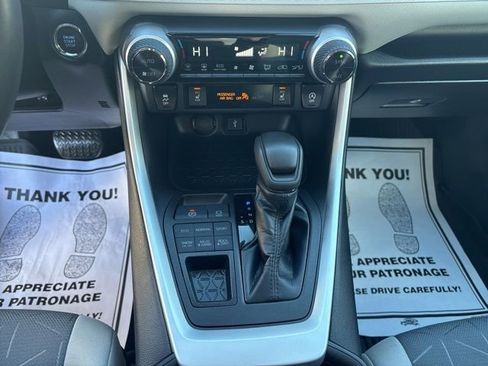 Used 2022 Toyota RAV4 XLE w/ Convenience Package image 24