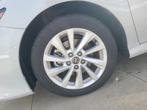 Used 2024 Toyota Camry LE image 12