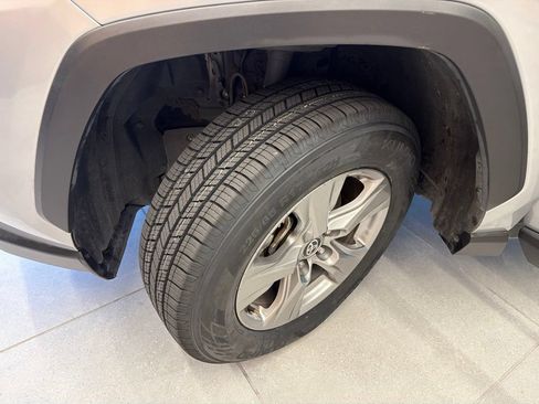 Used 2025 Toyota RAV4 XLE FWD image 45