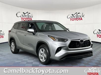 Used 2021 Toyota Highlander LE
