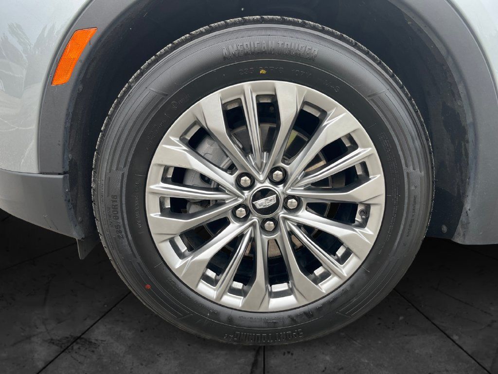 Used 2025 Cadillac XT4 Premium Luxury AWD/4WD image 14