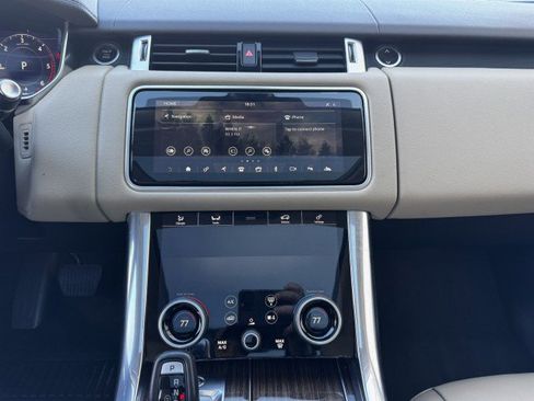 Used 2019 Land Rover Range Rover Sport HSE image 22