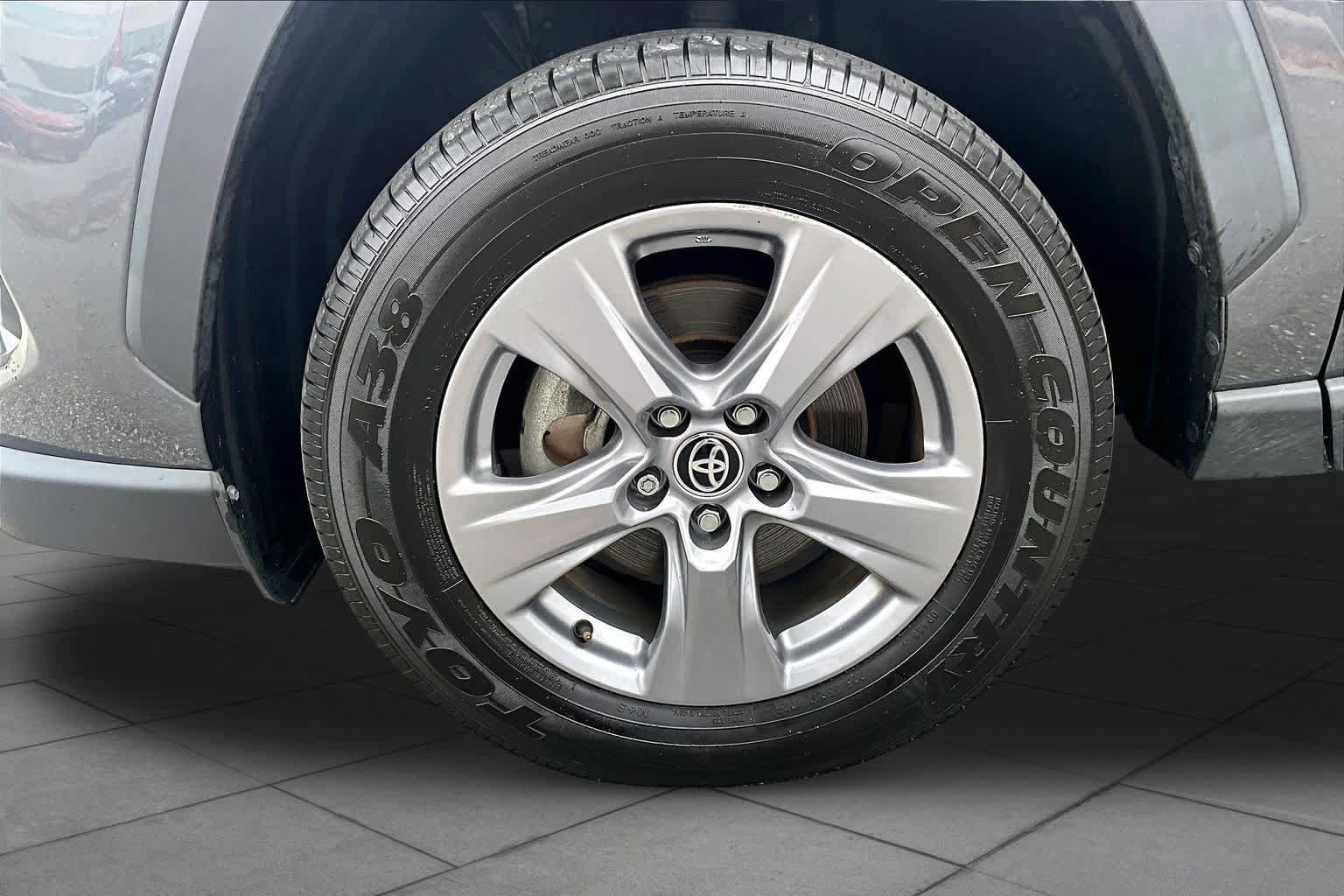 Used 2024 Toyota RAV4 LE AWD/4WD image 11