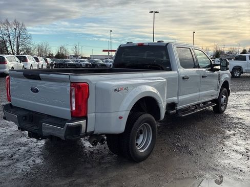 Used 2025 Ford F350 XLT image 5