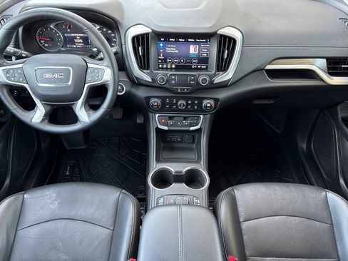 Used 2024 GMC Terrain SLT AWD/4WD image 14