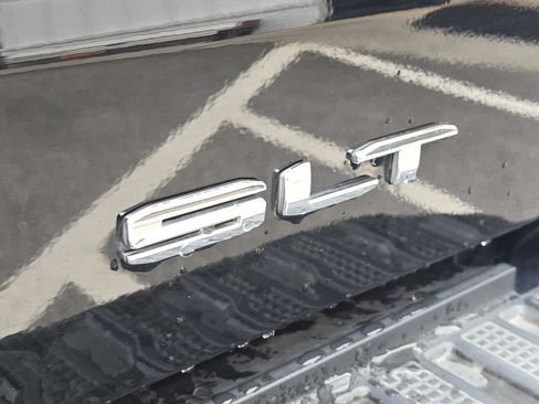 Used 2019 GMC Sierra 1500 SLT w/ SLT Premium Plus Package AWD/4WD image 11