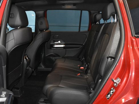 New 2026 Mercedes-Benz GLB 250 4MATIC image 18