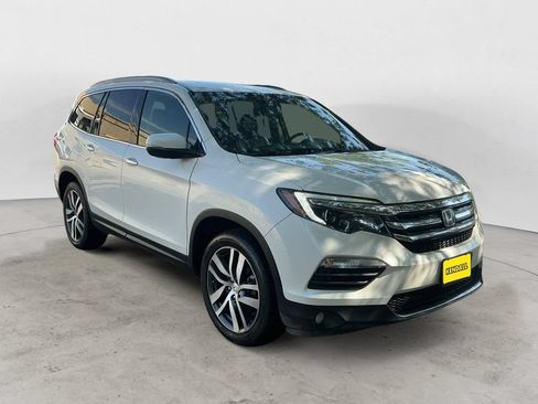 Used 2017 Honda Pilot Elite image 5