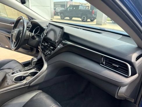Used 2024 Toyota Camry XLE w/ Cold Weather Package FWD image 27