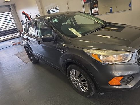Used 2017 Ford Escape S FWD image 1