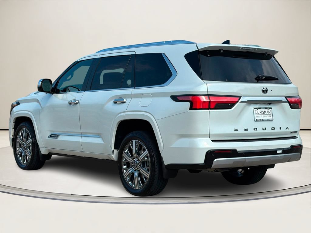 Used 2025 Toyota Sequoia Capstone AWD/4WD image 2