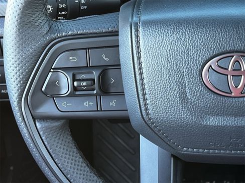 Used 2025 Toyota Tacoma TRD Pro image 12