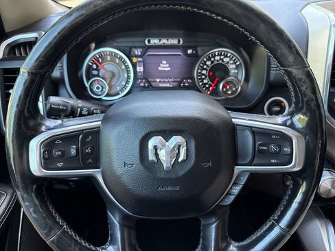 Used 2019 RAM 1500 Laramie AWD/4WD image 22