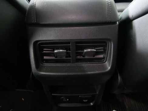 Used 2022 Ford Edge SEL w/ Convenience Package image 17