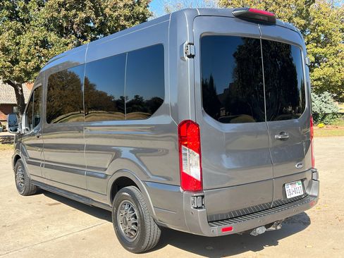 Used 2022 Ford Transit 250 Medium Roof AWD image 4