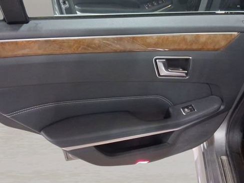 Used 2015 Mercedes-Benz E 350 4MATIC Sedan image 23