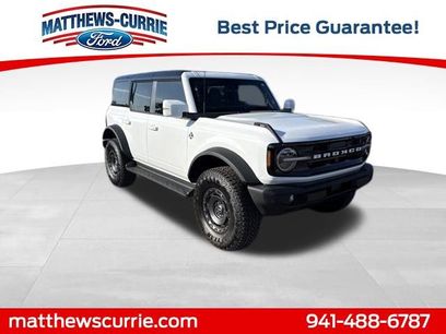 New 2025 Ford Bronco Outer Banks w/ Sasquatch Package