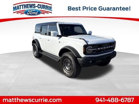 New 2025 Ford Bronco Outer Banks w/ Sasquatch Package image 1