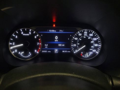 Used 2021 Nissan Sentra SV FWD image 23