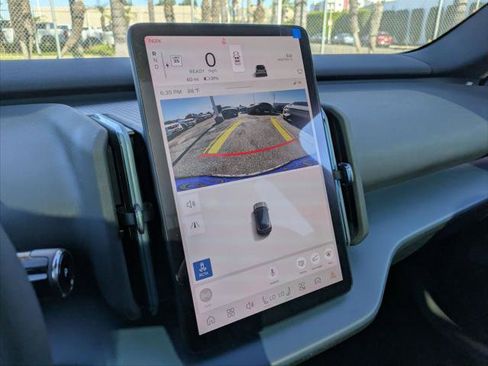 New 2025 Volvo EX30 Plus w/ Protection Package Premier image 9