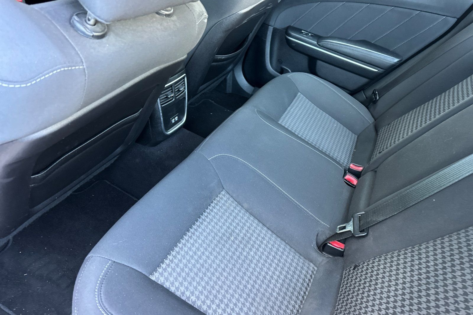 Used 2019 Dodge Charger R/T RWD image 13
