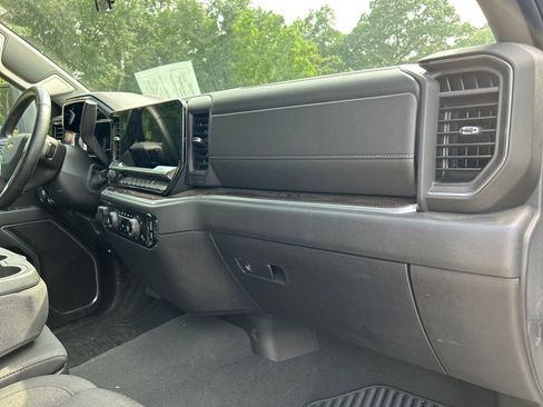 Used 2025 Chevrolet Silverado 2500 LT w/ Convenience Package AWD/4WD image 15