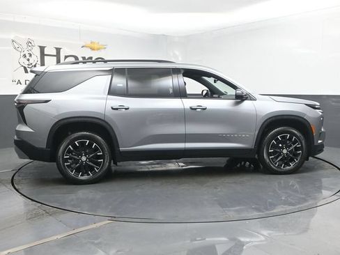 New 2026 Chevrolet Traverse LT w/ Sun and Wheel Package FWD image 16