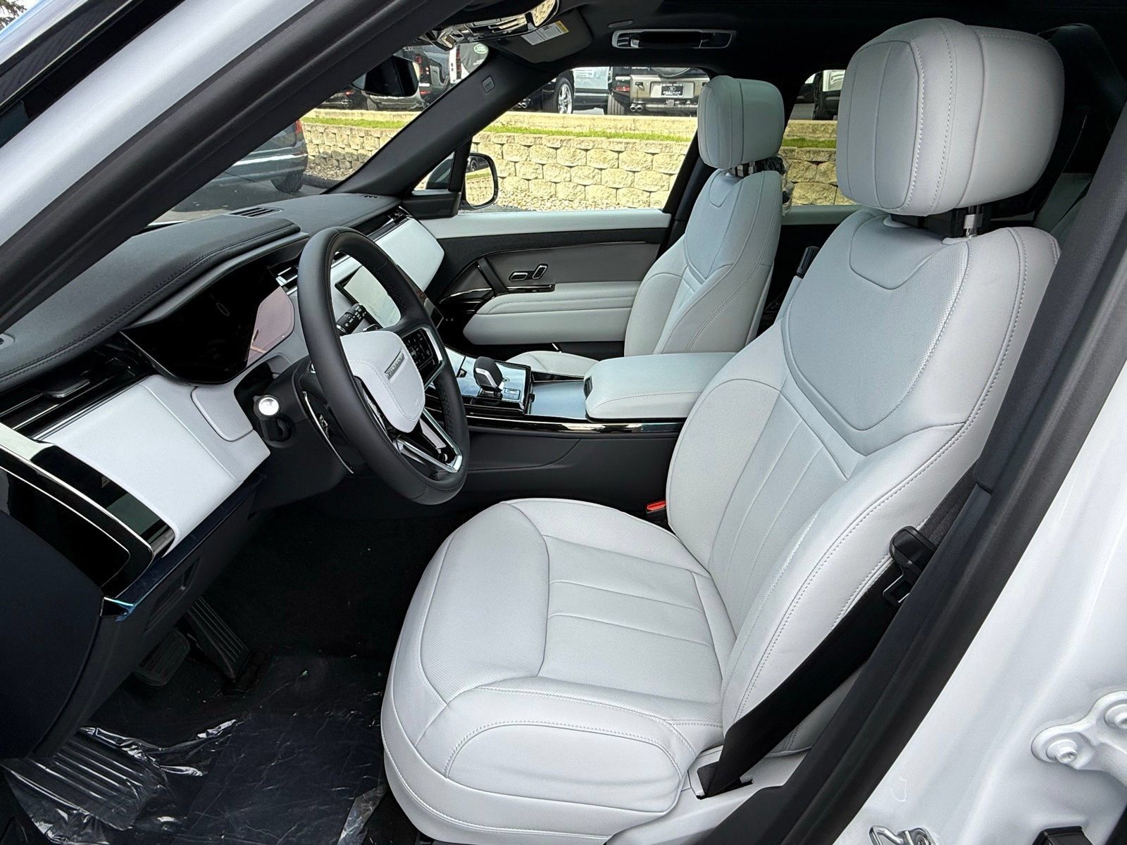 New 2026 Land Rover Range Rover Sport SE AWD/4WD image 14